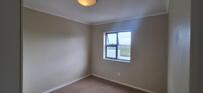 2 Bedroom Property for Sale in Whispering Pines Western Cape